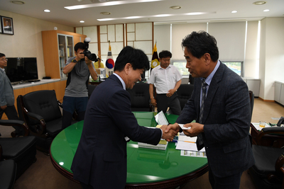 제29대부군수사령교부식(11).JPG