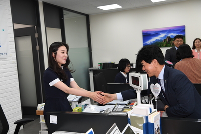제29대부군수사령교부식(20).JPG