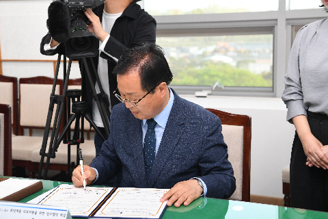완주군-(사)대한라이프케어센터 업무협약식 (7).JPG