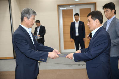 인사발령에의한사령장교부(4).JPG