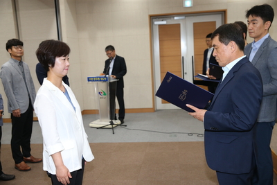 인사발령에의한사령장교부(15).JPG