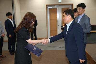 인사발령에의한사령장교부(25).JPG