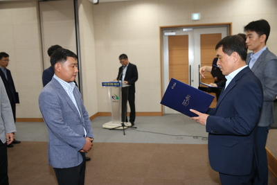 인사발령에의한사령장교부(33).JPG