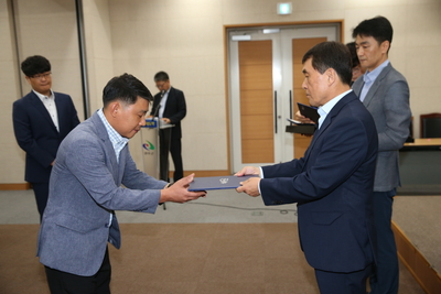 인사발령에의한사령장교부(34).JPG