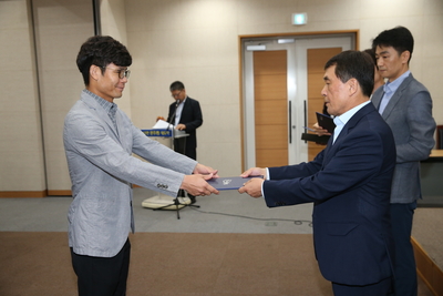 인사발령에의한사령장교부(37).JPG