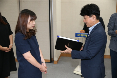 인사발령에의한사령장교부(54).JPG