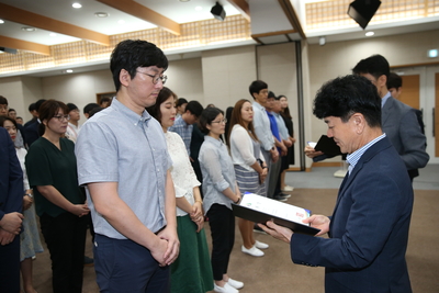 인사발령에의한사령장교부(58).JPG