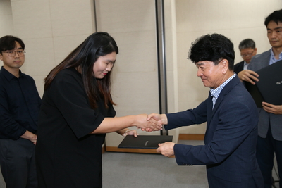 인사발령에의한사령장교부(74).JPG