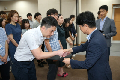 인사발령에의한사령장교부(89).JPG