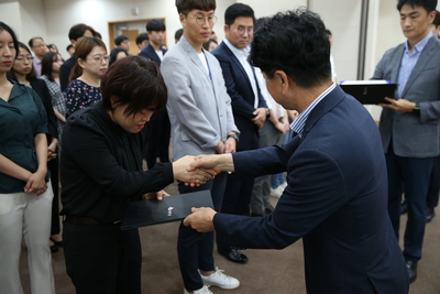 인사발령에의한사령장교부(98).JPG