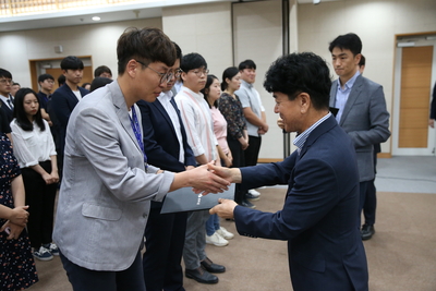 인사발령에의한사령장교부(100).JPG