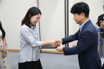 인사발령에의한사령장교부(131).JPG