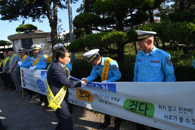 봉동초어린이안전구역캠페인(10).JPG