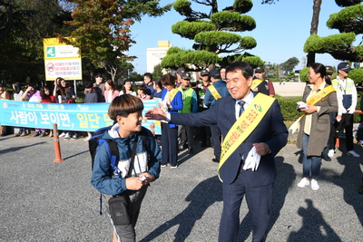 봉동초어린이안전구역캠페인(13).JPG
