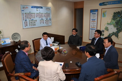 와일드푸드축제해병대감사패전달식(5).JPG