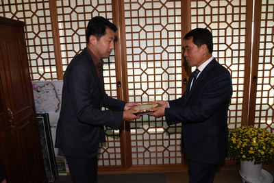 지방재정확충기여자감사패수여(2).JPG
