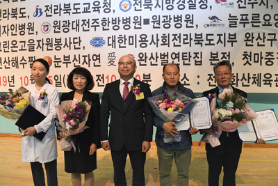 전북연합신문주관노인위안잔치(10).JPG