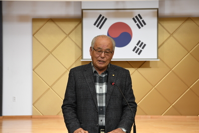 완주군노인회부설노인대학수료식(24).JPG