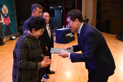 완주시니어클럽노인일자리사업참여자문화행사(2).JPG
