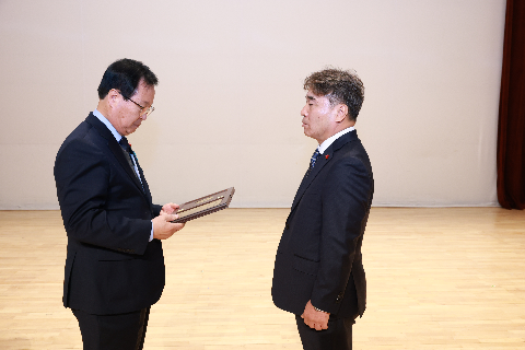 종무식 및 문성철 부군수 이임식 (177).JPG