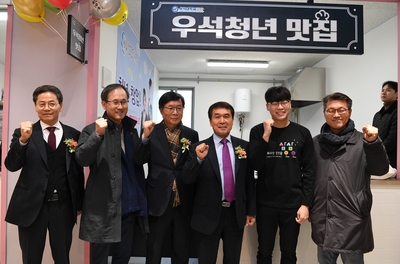 삼례시장청년몰개장식(3).JPG