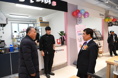 삼례시장청년몰개장식(7).JPG