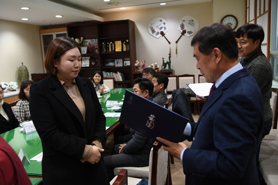 농산물사용업소지정서수여식(16).JPG