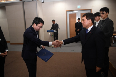 2020년정기인사사령교부(35).JPG