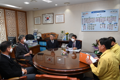 인재육성재단장학금후원모집업무협약식(6).JPG