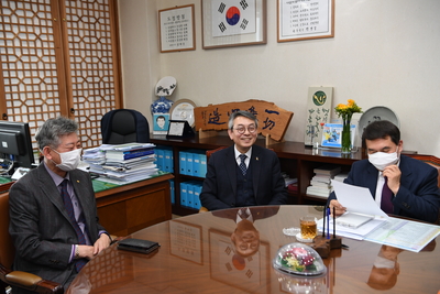 인재육성재단장학금후원모집업무협약식(7).JPG