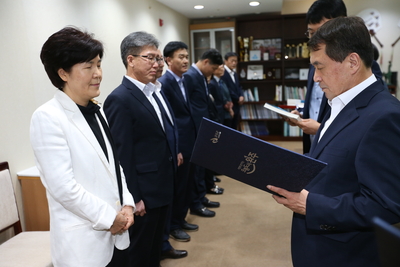 5급교육생수료사령교부(4).JPG