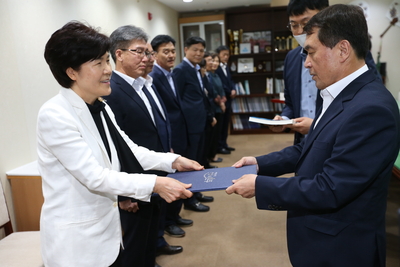 5급교육생수료사령교부(5).JPG
