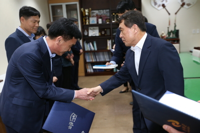 5급교육생수료사령교부(18).JPG