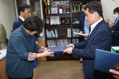 5급교육생수료사령교부(30).JPG