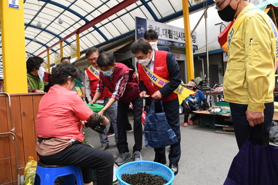 골목상권살리기장보기행사(7).JPG