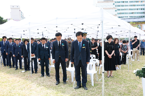 현충일 추념 행사 (16).JPG