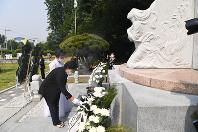 현충일추념행사(14).JPG