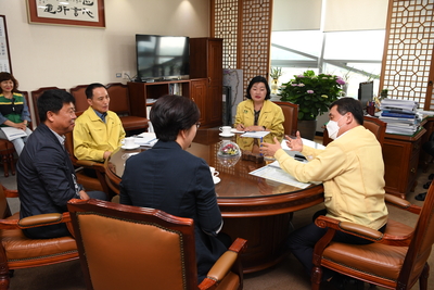 한국국토정보공사완주지사이웃돕기성금전달식(7).JPG