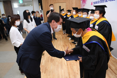 제3회초등학력인정진달래학교졸업식(6).JPG