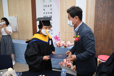 제3회초등학력인정진달래학교졸업식(34).JPG