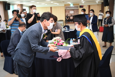 제3회초등학력인정진달래학교졸업식(41).JPG