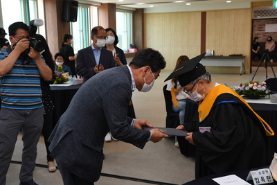 제3회초등학력인정진달래학교졸업식(43).JPG