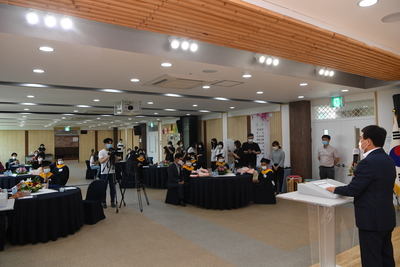 제3회초등학력인정진달래학교졸업식(46).JPG