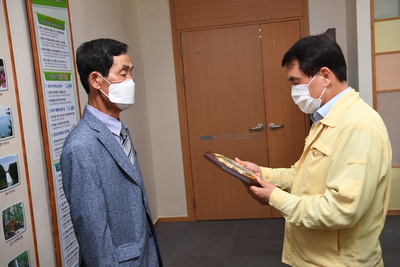 지방재정확충기여자감사패수여식(9).JPG