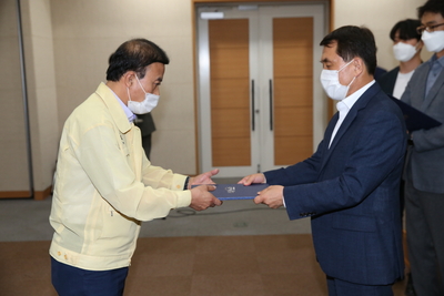 지방공무원임용장교부(1).JPG