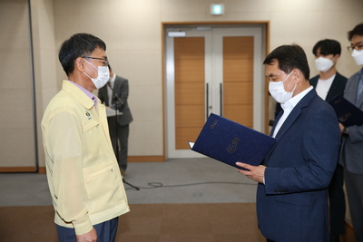 지방공무원임용장교부(4).JPG
