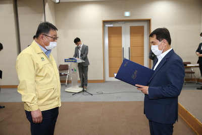 지방공무원임용장교부(64).JPG