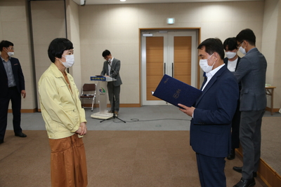 지방공무원임용장교부(49).JPG