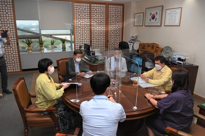 한국전기안전공사사회소통기금전달식(5).JPG