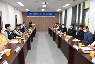 한냇물행복빨래방개소및사회공헌기금전달식(4).JPG